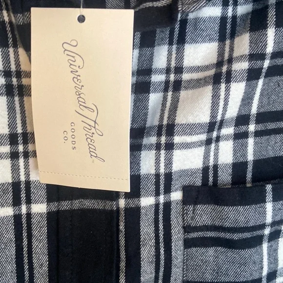 Universal Thread Black and White Plaid Shirt - Picture 5 of 8